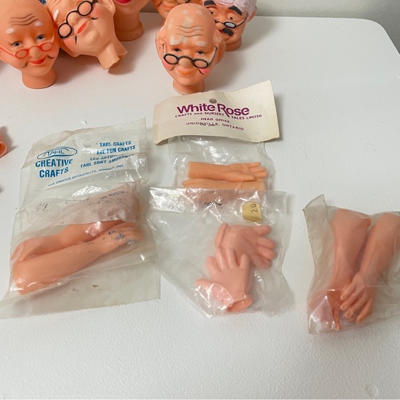 Vintage Doll Parts LOT Heads Arms Hands Craft Making Parts Fibre Craft - Picture 6 of 16